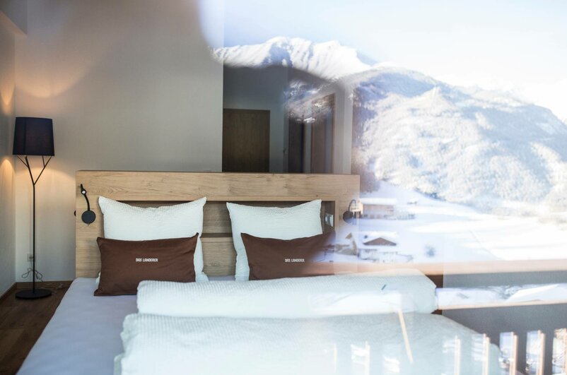 Panoramasuite im Skihotel direkt an der Piste in Ladis