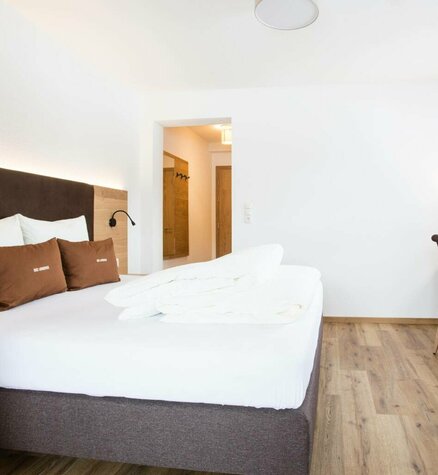 Komfortable Juniorsuite für Sommer- & Winterurlaub Ladis