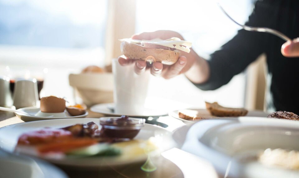 Genussvolles Frühstück des Serfaus-Fiss-Ladis Hotels 